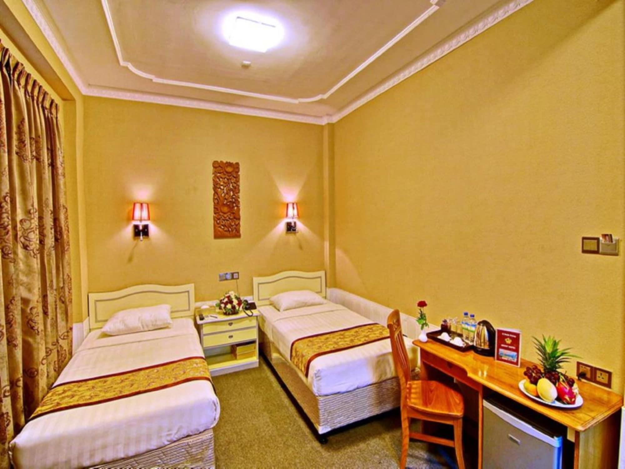 Smart Hotel Mandalay Esterno foto