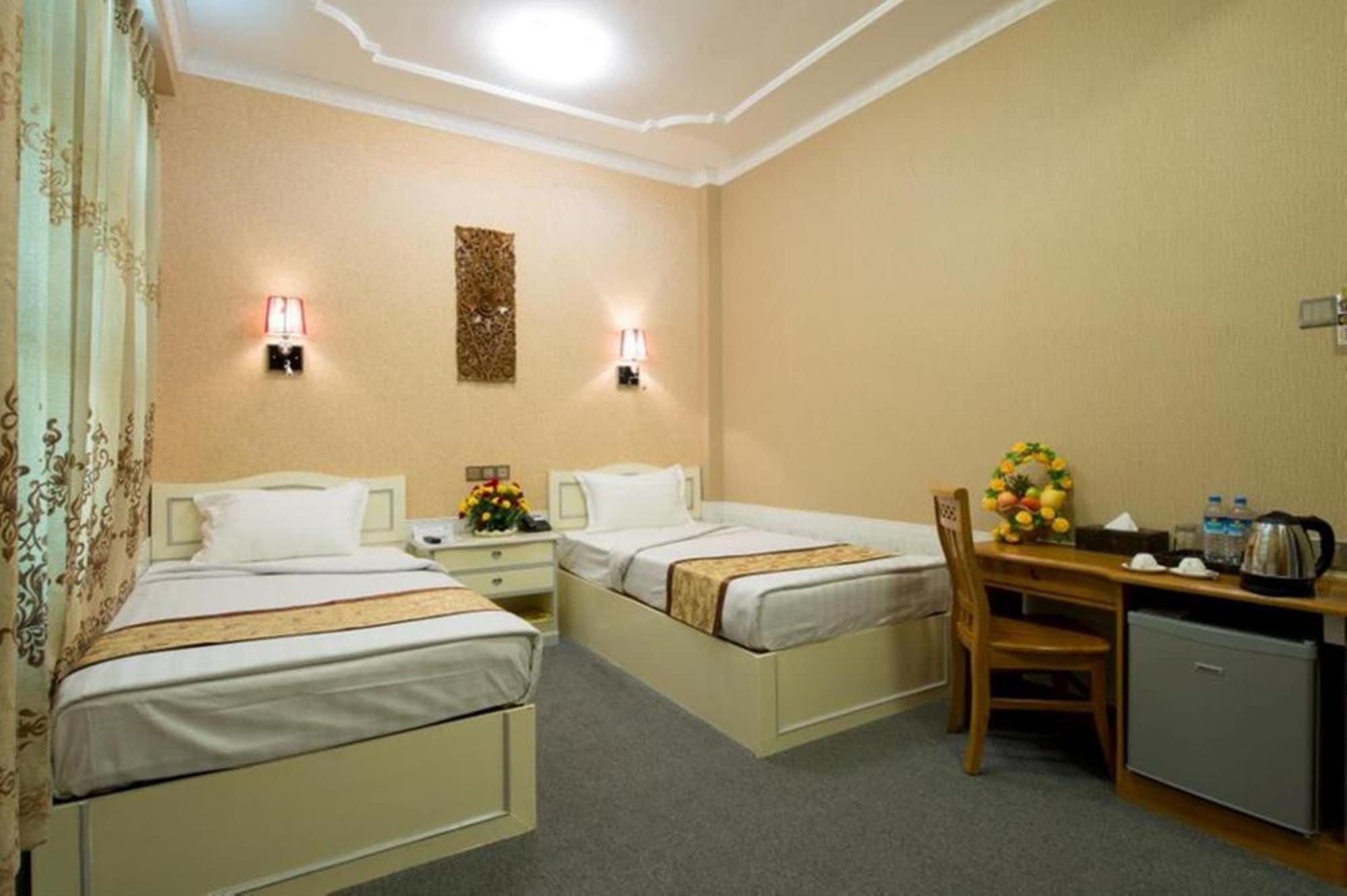 Smart Hotel Mandalay Esterno foto
