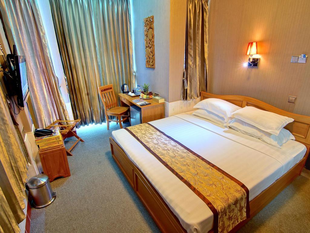 Smart Hotel Mandalay Esterno foto