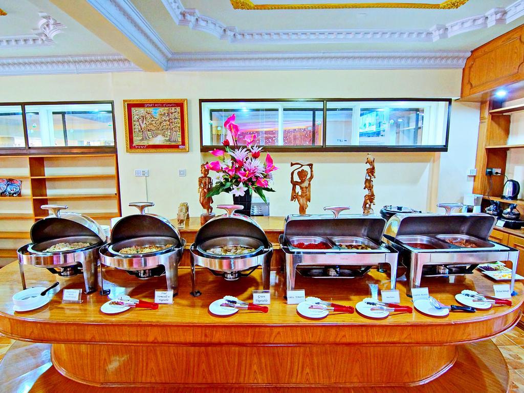 Smart Hotel Mandalay Esterno foto